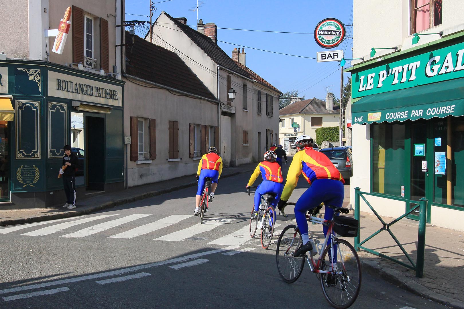 U Express Et Drive Les Essarts-le-roi Photos